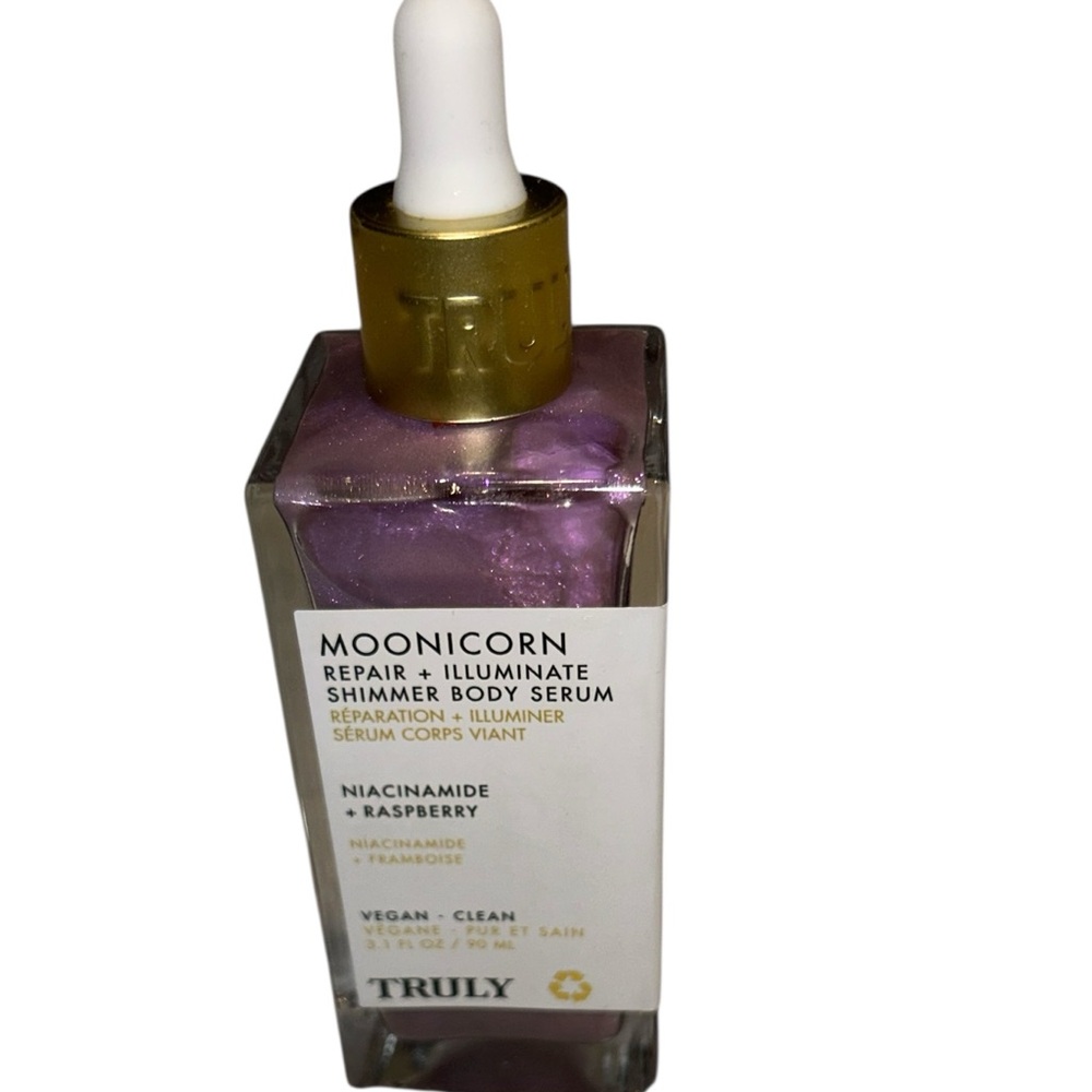 TRULY Moonicorn Shimmer Body Serum - Purple